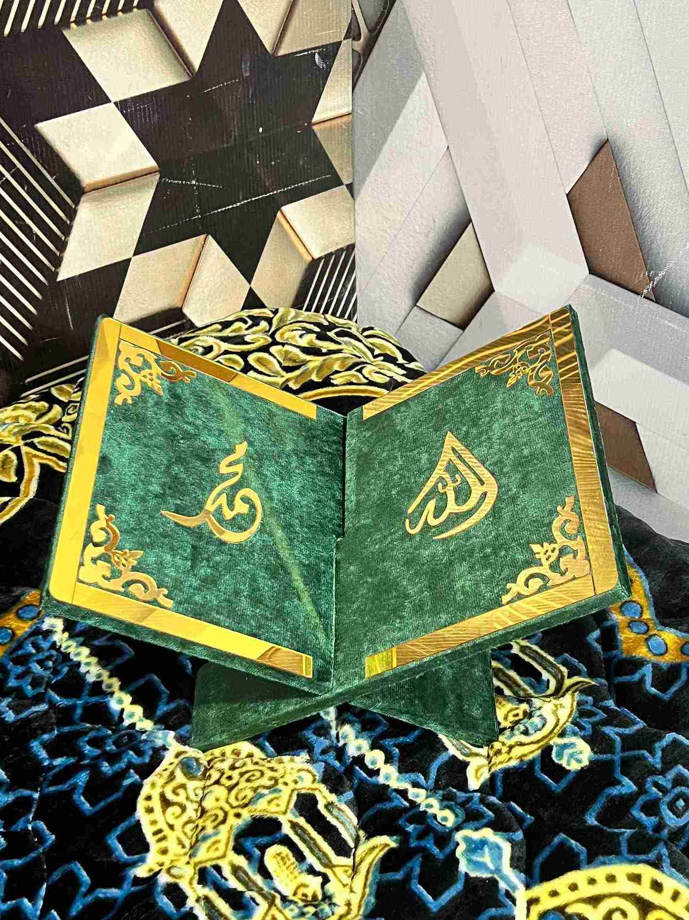 AL-NOOR Premium Acrylic Quran Box-Green