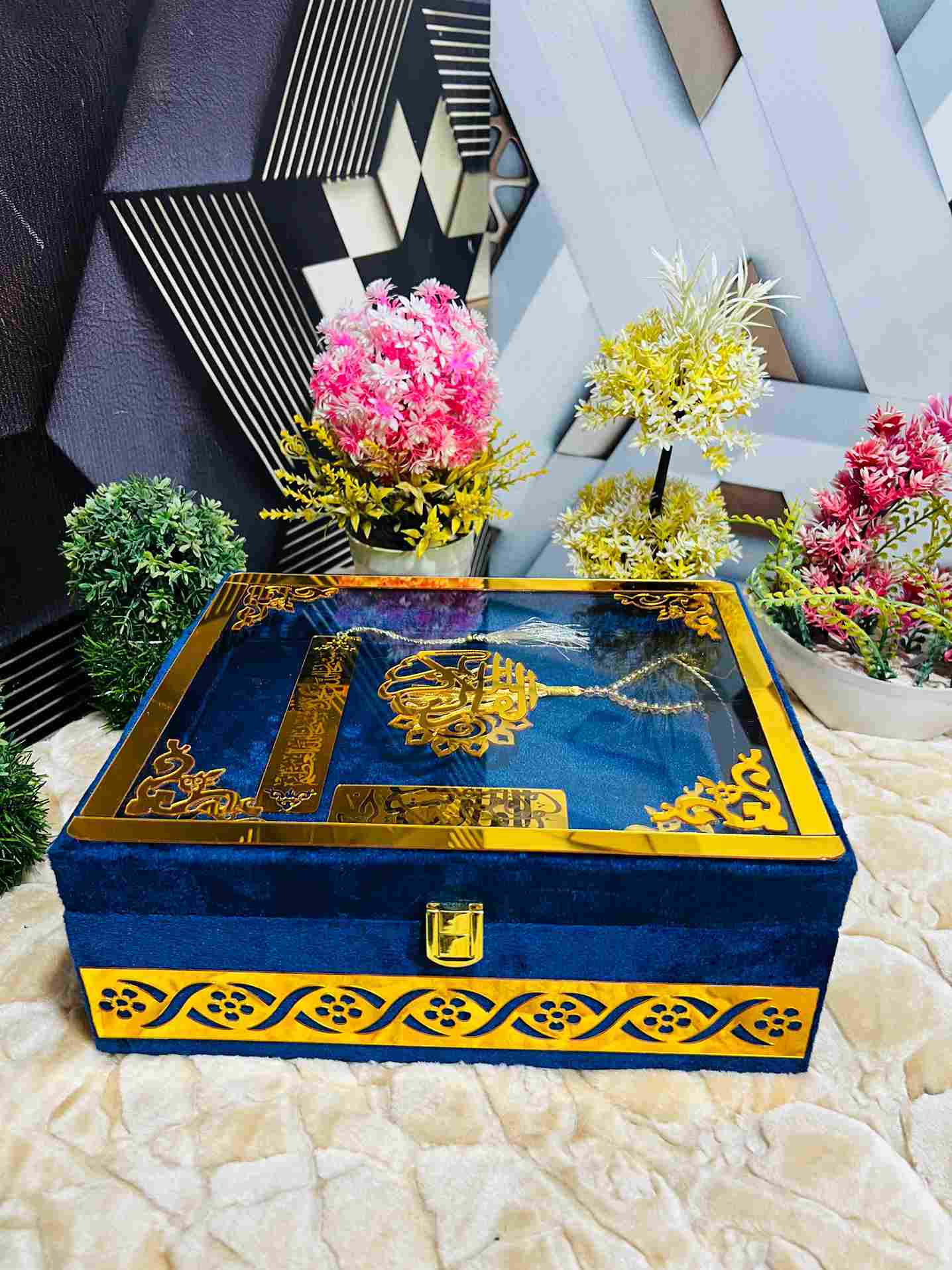 💎 VIP Edition Holy Quran Wedding Gift Set (With Translation) Transparent Box, Velvet Holly Quran, Book Mark, Velvet Box, Velvet Rahal, Ittar, Tasbeeh