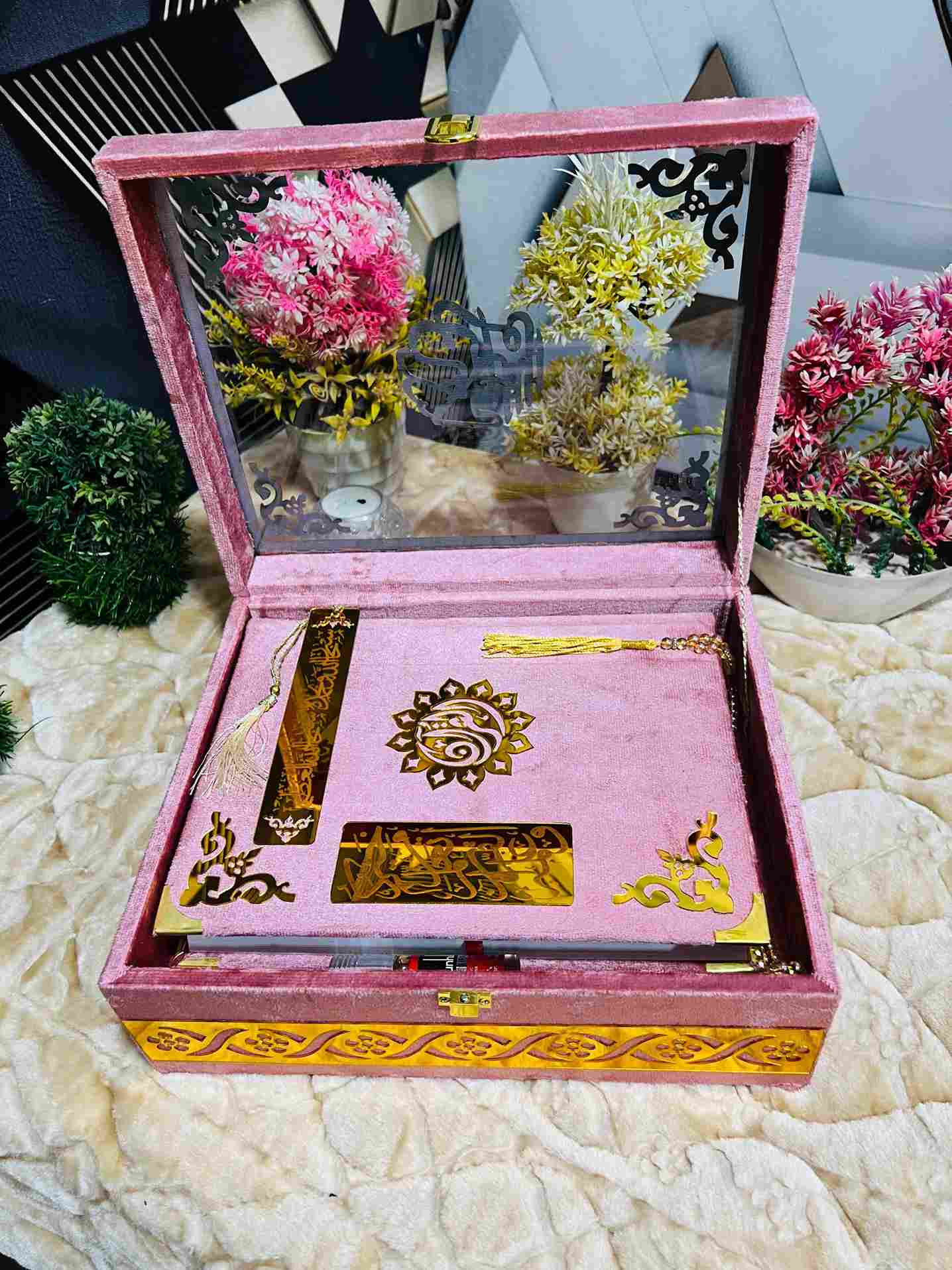 💎 VIP Edition Holy Quran Wedding Gift Set (With Translation) Transparent Box, Velvet Holly Quran, Book Mark, Velvet Box, Velvet Rahal, Ittar, Tasbeeh