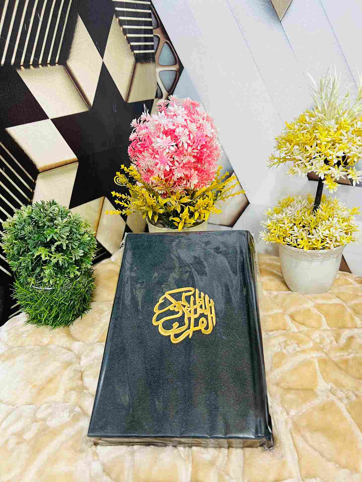 Holy Quran Tajveedi 16 Line Velvet