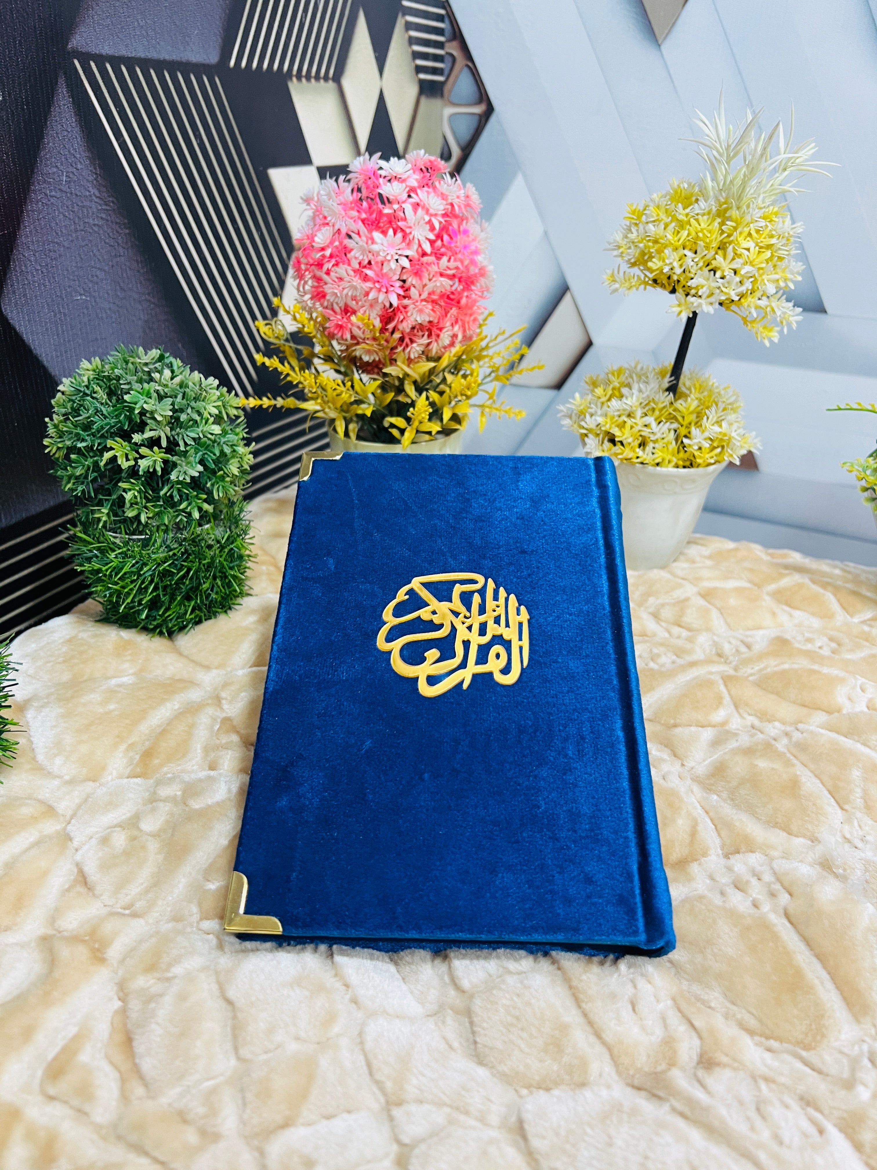 Holy Quran Tajveedi 16 Line Velvet Blue color