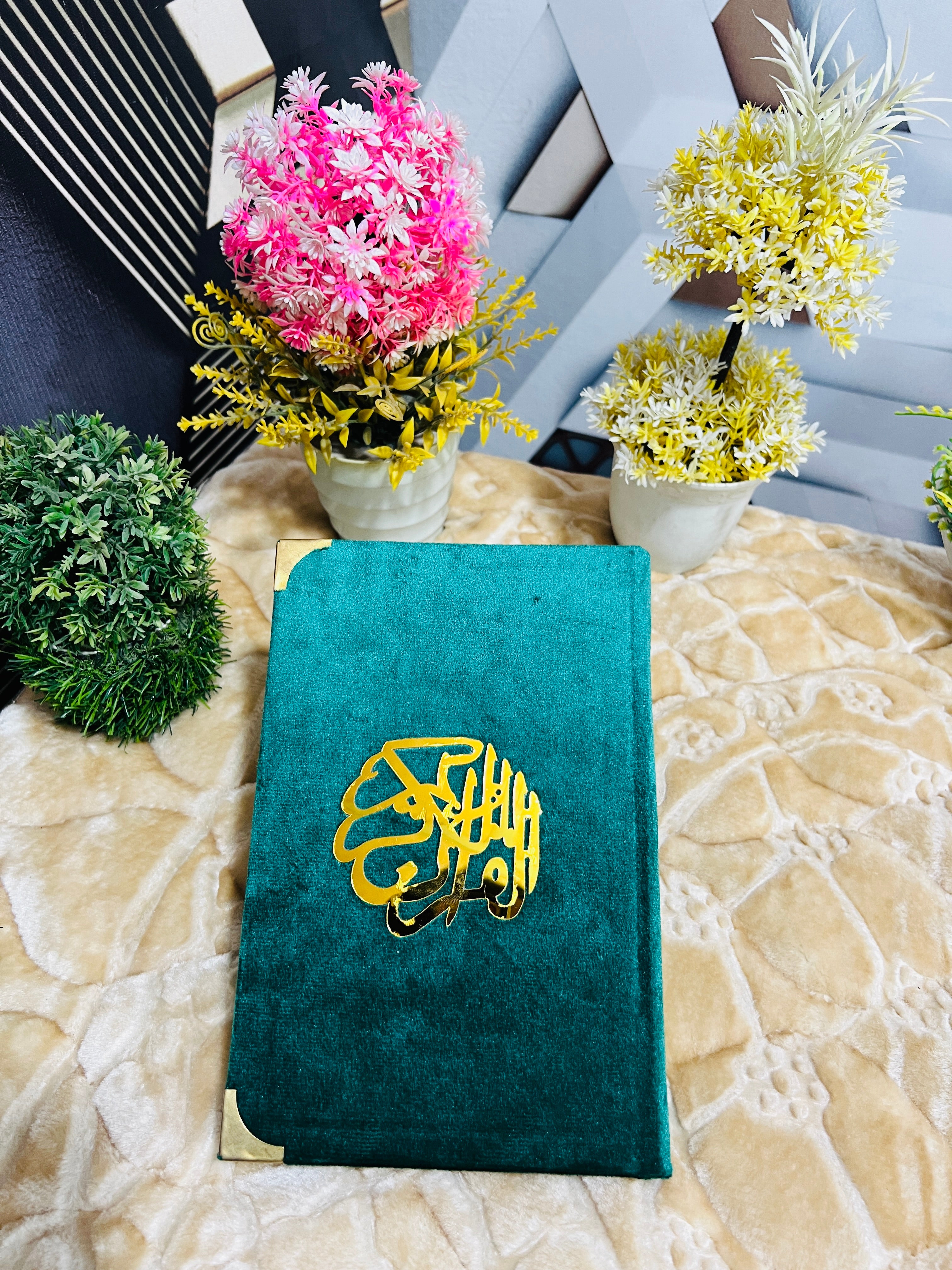 Holy Quran Tajveedi 16 Line Velvet Green color