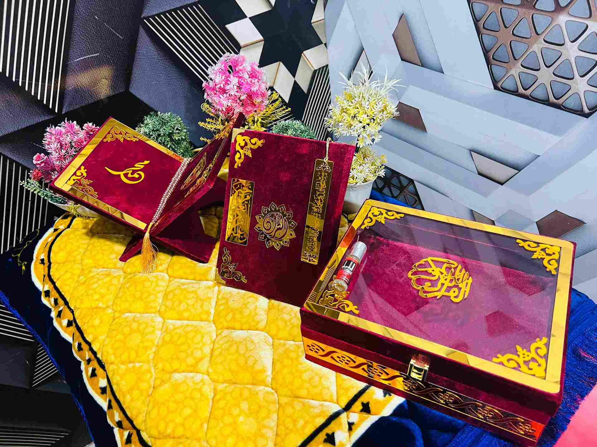 💎 VIP Edition Holy Quran Wedding Gift Set (With Translation) Transparent Box, Velvet Holly Quran, Book Mark, Velvet Box, Velvet Rahal, Ittar, Tasbeeh