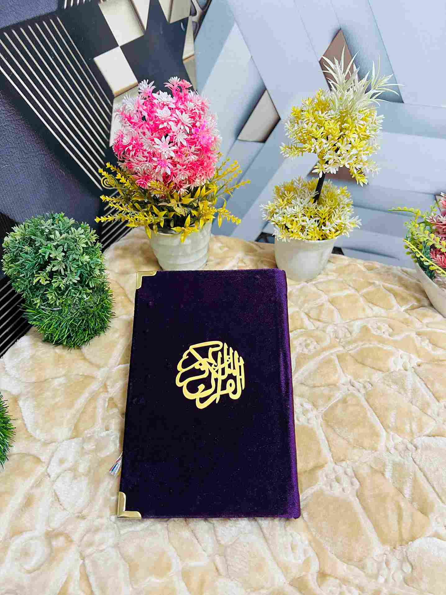 Holy Quran Tajveedi 16 Line Velvet