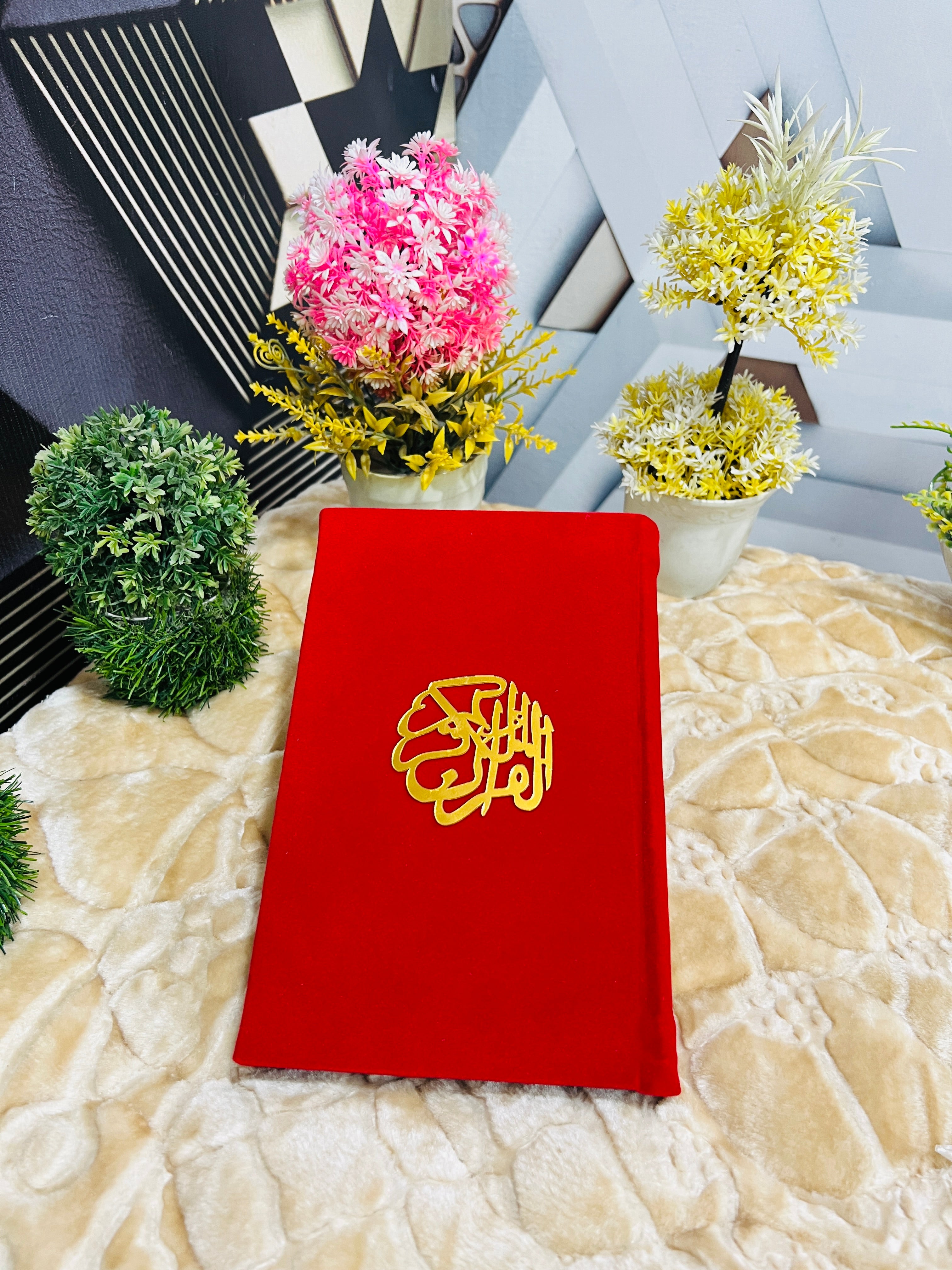 Holy Quran Tajveedi 16 Line Velvet Red color