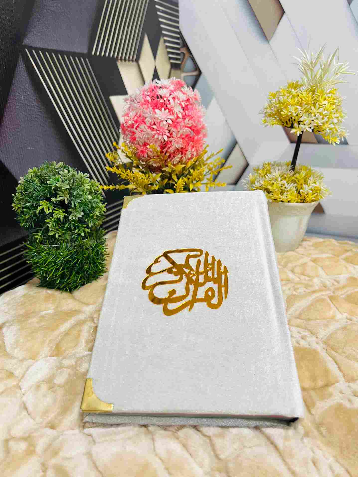 Holy Quran Tajveedi 16 Line Velvet